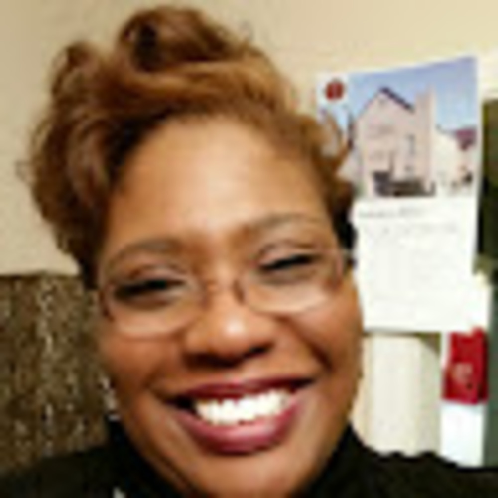 Meet your Posher, Jacqueline